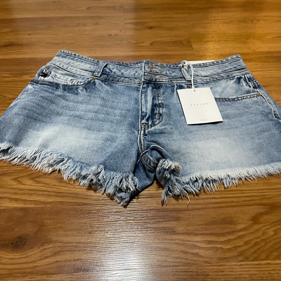 đź’™KANCANđź’™ NWT- High Rise Shorts - Picture 3 of 8